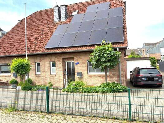 Doppelhaushälfte zum Kauf 650.000 € 5,5 Zimmer 116 m² 231 m² Grundstück frei ab 01.05.2026 Dorfstr. 158 b Mündelheim Duisburg 47259