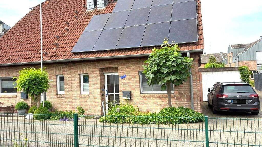 Doppelhaushälfte zum Kauf 650.000 € 5,5 Zimmer 116 m² 231 m² Grundstück frei ab 01.05.2026 Dorfstr. 158 b Mündelheim Duisburg 47259