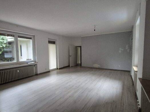 Wohnung zur Miete 650 € 2 Zimmer 92 m² Wupperstr. 28 Solingen-Mitte Solingen 42651