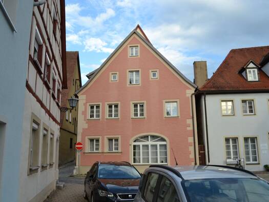 Wohnung zur Miete 950 € 3 Zimmer 84 m² Geschoss 1/2 frei ab 01.11.2026 Weißenburg Weißenburg i. Bay. 91781