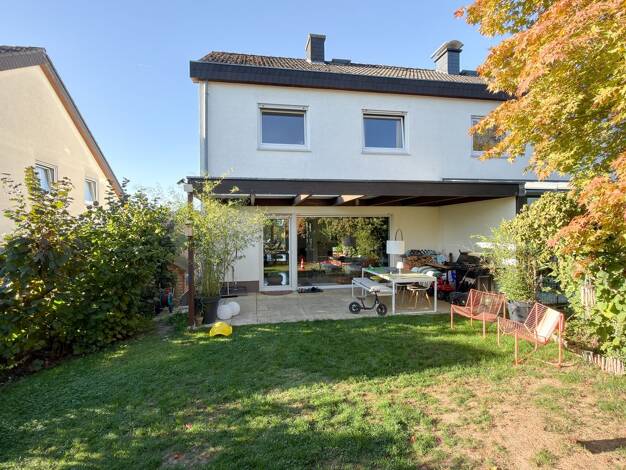 Einfamilienhaus zum Kauf 650.000 € 5 Zimmer 191 m² 300 m² Grundstück Usingen Usingen 61250