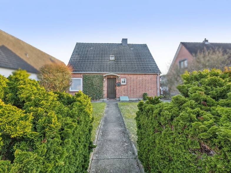Einfamilienhaus zum Kauf 375.000 € 6 Zimmer 143 m² 993 m² Grundstück Trittau 22946