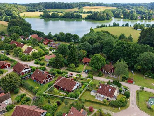 Einfamilienhaus zum Kauf 249.000 € 3,5 Zimmer 88 m² 539 m² Grundstück frei ab 30.11.2026 Mönchneversdorf Schönwalde am Bungsberg 23744