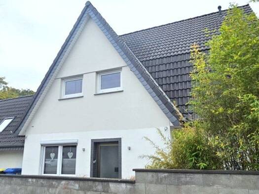 Reihenendhaus zum Kauf provisionsfrei 239.000 € 4,5 Zimmer 120 m² 288 m² Grundstück frei ab 01.03.2026 Mitte Delmenhorst 27753