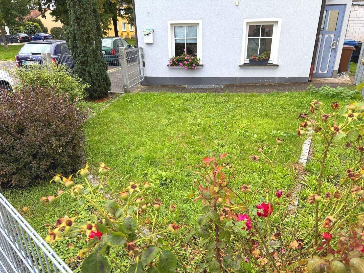 Immobilie in Allersberg - KILIAN IMMOBILIEN! KOMPLETT RENOVIERTE DHH MIT KELLER + 2 WOHNUNGEN MIT 100 M² WFL IN ALLERSBERG! TERRASSE * GARTEN  - Bild 4