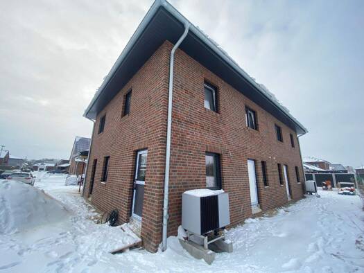 Doppelhaushälfte zur Miete - Erstbezug 1.780 € 4 Zimmer 130 m² frei ab 01.03.2026 Apensen 21641