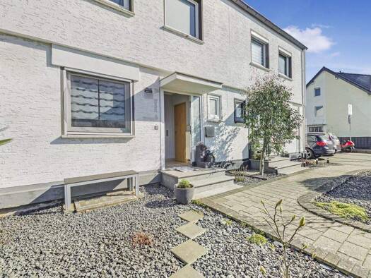 Reihenmittelhaus zum Kauf 475.000 € 5 Zimmer 123 m² 223 m² Grundstück Ranzel Niederkassel 53859