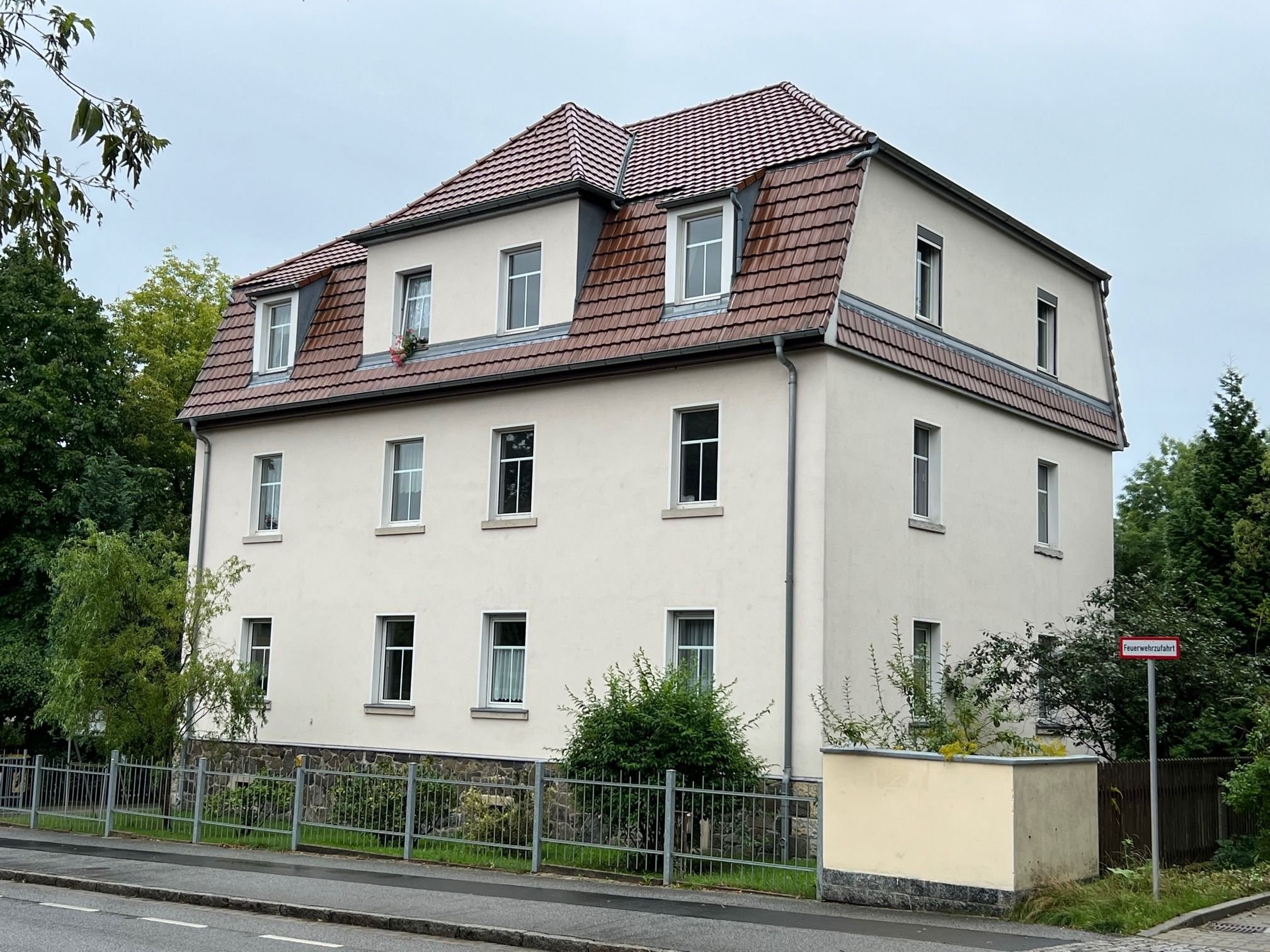 Mehrfamilienhaus zum Kauf als Kapitalanlage geeignet 910.000 € 347,8 m²<br/>Wohnfläche 1.247 m²<br/>Grundstück Klotzsche (Lubminer Str.) Dresden 01109