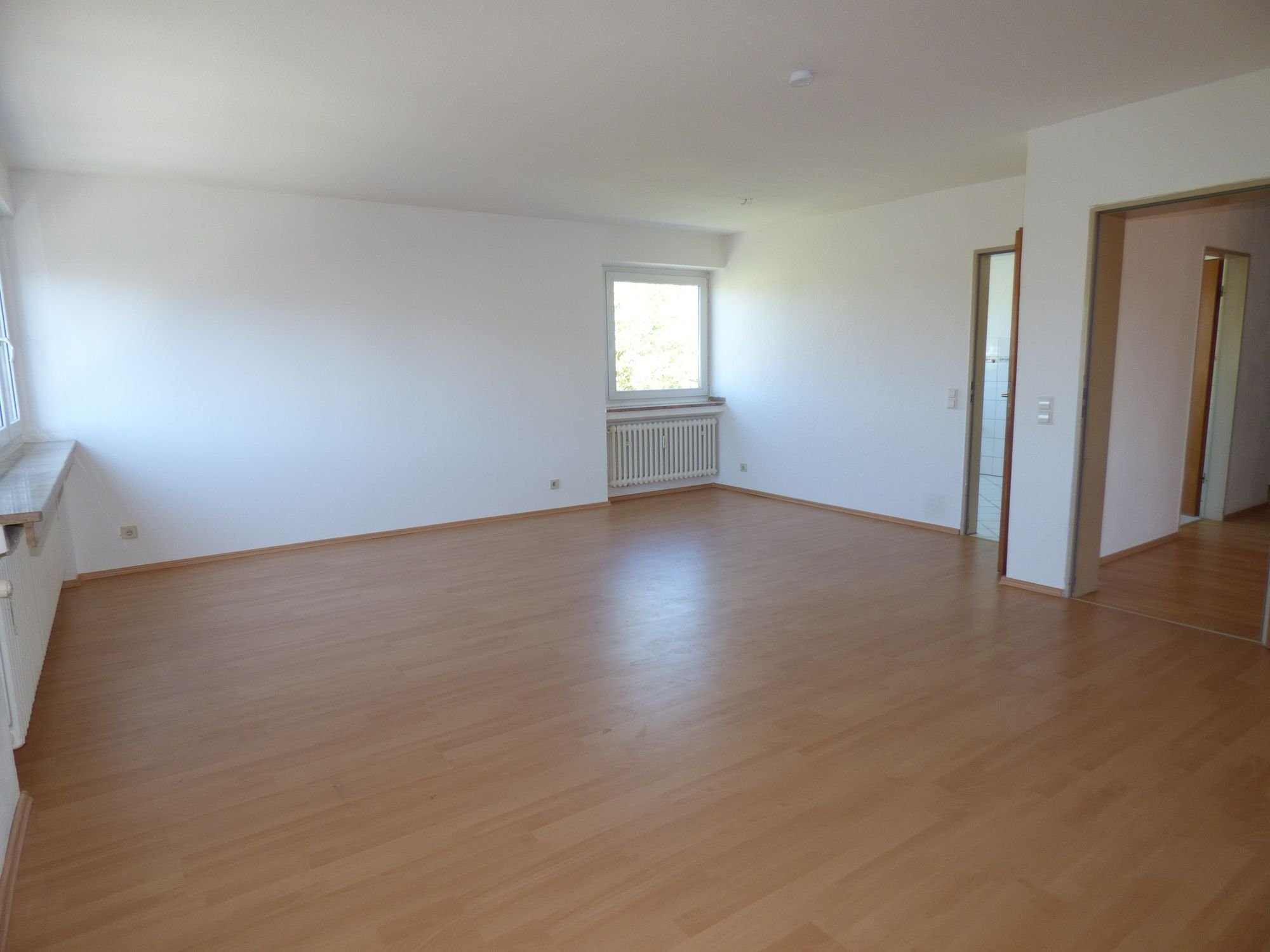 Wohnung zur Miete 750 € 3 Zimmer 92 m²<br/>Wohnfläche 3.<br/>Geschoss Niederzwehren Kassel / Niederzwehren 34134