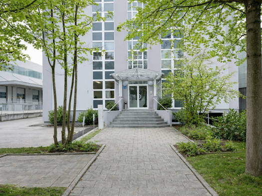 Bürogebäude zur Miete provisionsfrei 8,68 € 11 Zimmer 338 m² Bürofläche Trudering-Riem München 81829