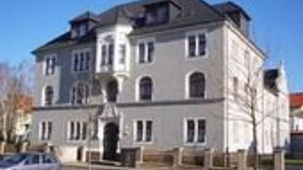 Wohnung zur Miete 305 € 2 Zimmer 39,8 m² 1. Geschoss Alexander-Puschkin-Straße 11 Meuselwitz 04610