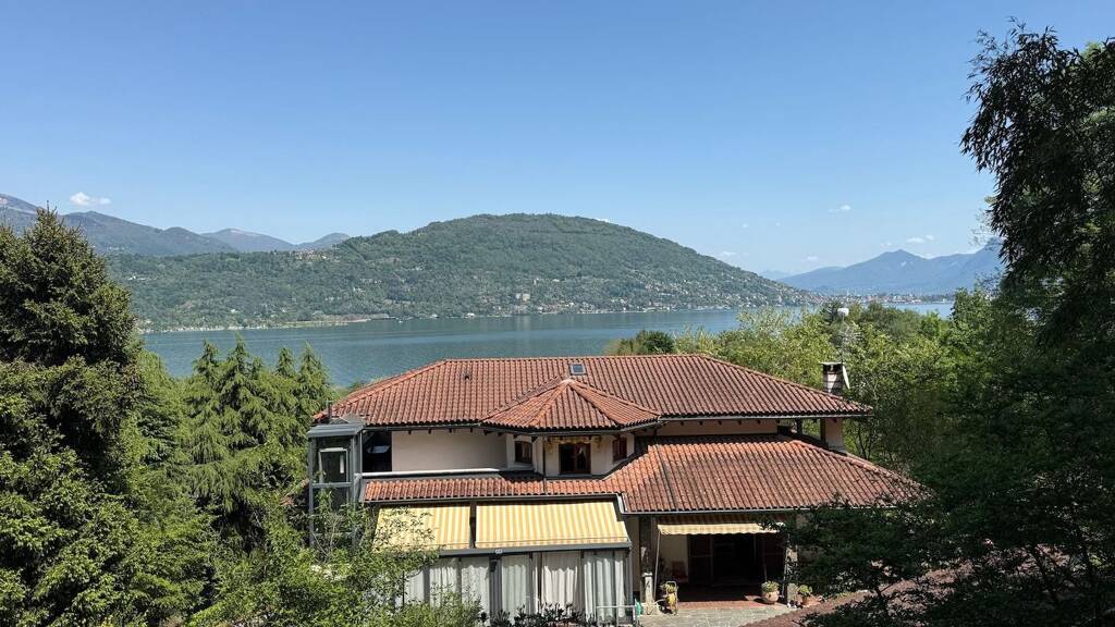 Haus zum Kauf 12 Zimmer 400 m² 2.500 m² Grundstück frei ab sofort Feriolo 28831