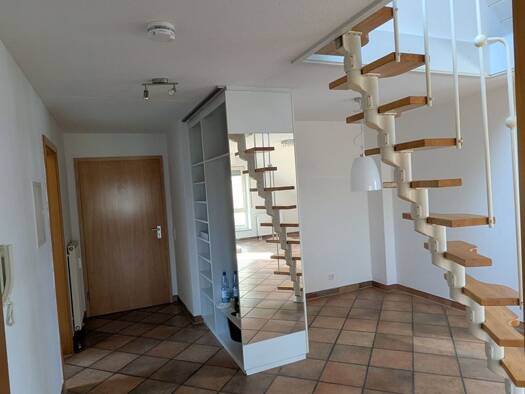 Maisonette zur Miete 790 € 2,5 Zimmer 68 m² Geschoss 2/3 frei ab sofort Beuren 72660