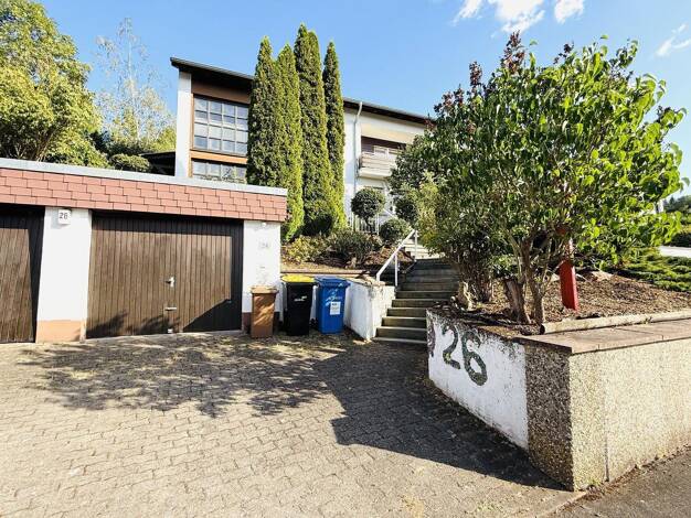 Einfamilienhaus zum Kauf provisionsfrei 399.000 € 9 Zimmer 231 m² 956 m² Grundstück Gustav-Freytag-Straße 26 Hofgarten Wertheim 97877