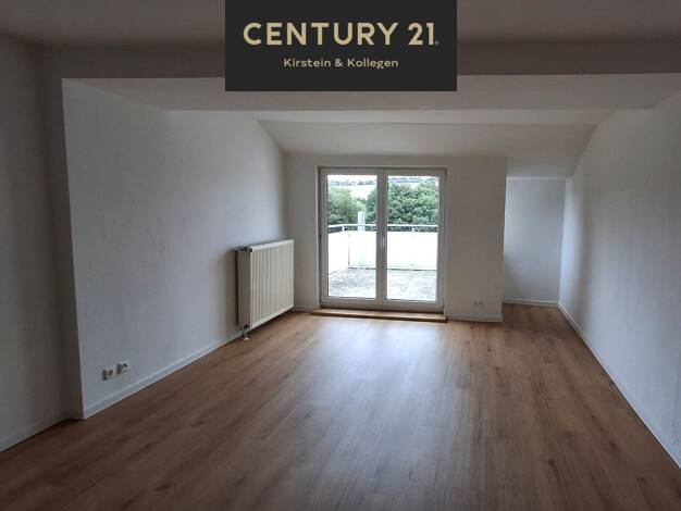 Wohnung zur Miete 560 € 3 Zimmer 86,2 m² 4. Geschoss frei ab 01.10.2026 Zwötzen Gera 07551