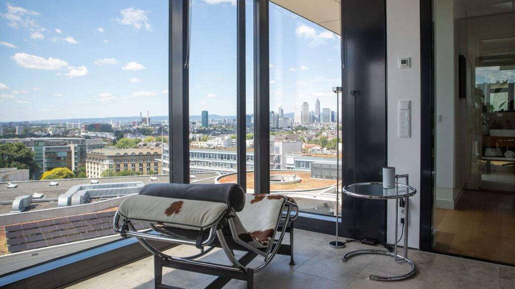 Zwischen Stadtwald und Skyline - Henninger Turm - Ihre neue 3 Zimmer-Wohnung