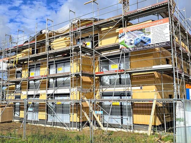 Terrassenwohnung zum Kauf - Erstbezug provisionsfrei 379.000 € 3 Zimmer 82,7 m² 2 Geschosse frei ab 01.04.2027 Parow Kramerhof 18445
