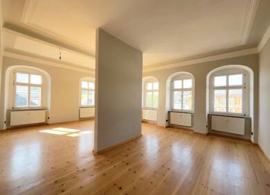 Wohnung zur Miete 893 € 3 Zimmer 125 m² 2. Geschoss frei ab sofort Marktplatz 14 Lößnitz Lößnitz 08294