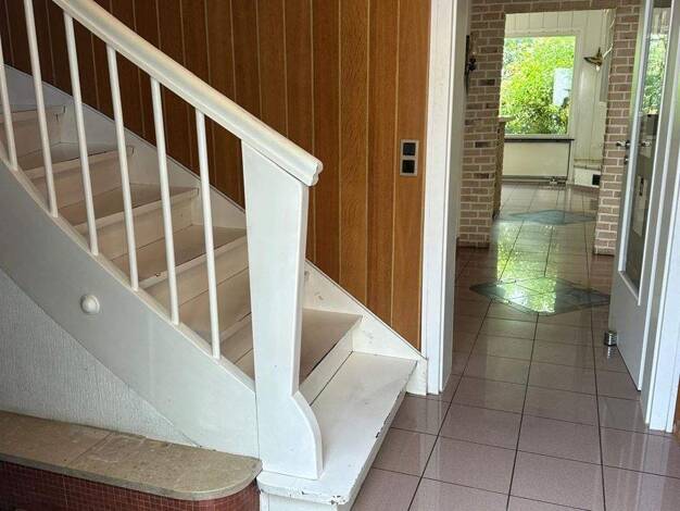 Einfamilienhaus zum Kauf 475.000 € 6 Zimmer 200 m² 706 m² Grundstück frei ab sofort Alt-Saarbrücken Saarbrücken 66117