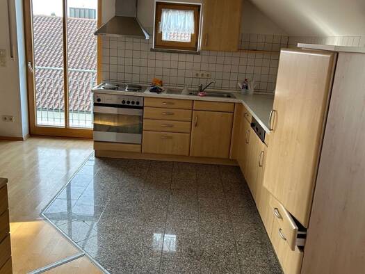 Wohnung zur Miete 950 € 3 Zimmer 77 m² Geschoss 2/3 frei ab 31.03.2026 Gerolfing Ingolstadt 85049