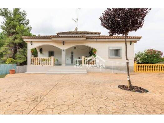 Chalet zur Miete 2.200 € 4 Zimmer 295 m² 1.362 m² Grundstück Torrent 46900