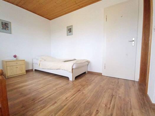 WG-Zimmer zur Miete Wohnen auf Zeit 680 € 14 m² frei ab sofort Stammheimer Strasse 0 Kallenberg Korntal-Münchingen 70825