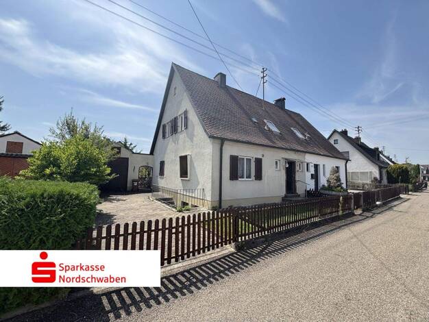 Doppelhaushälfte zum Kauf 215.000 € 4 Zimmer 122 m² 465 m² Grundstück Gundelfingen 89423