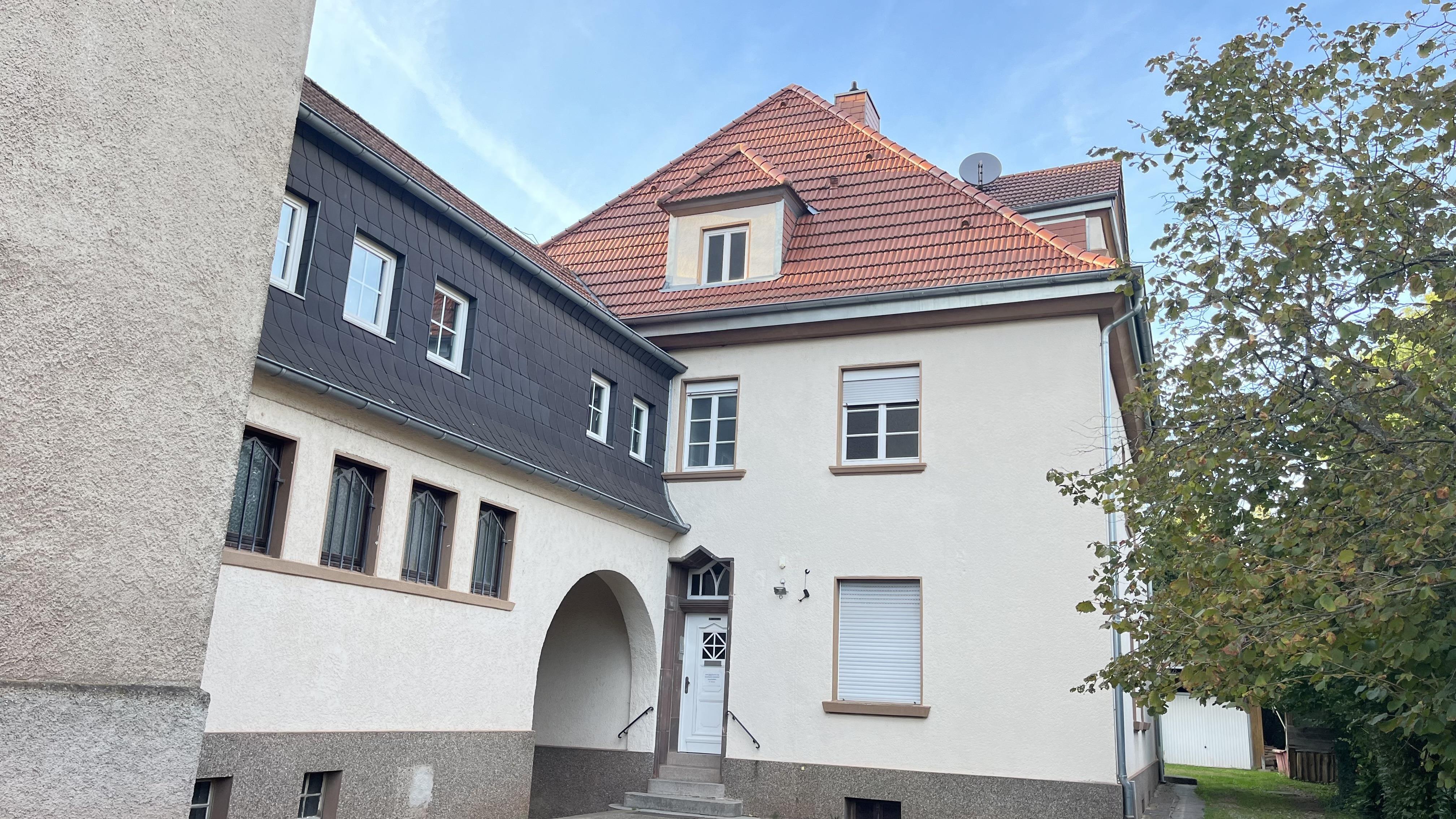 Mehrfamilienhaus zum Kauf 550.000 € 9 Zimmer 240 m²<br/>Wohnfläche 4.991 m²<br/>Grundstück Rußhütte Saarbrücken 66113