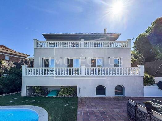 Haus zum Kauf 659.000 € 330 m² 623 m² Grundstück Calella 08370
