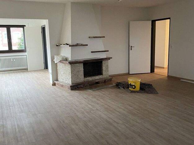 Wohnung zur Miete 1.200 € 3 Zimmer 120 m² EG Neustädter Str. 23 Diespeck 91456