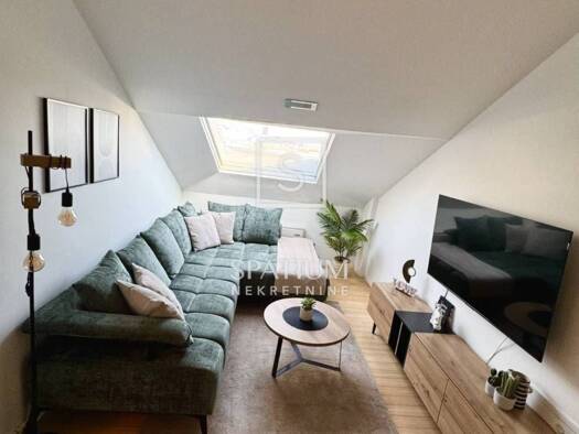 Wohnung zur Miete 1.400 € 3 Zimmer 60 m² 5. Geschoss Centar, Rijeka Susak