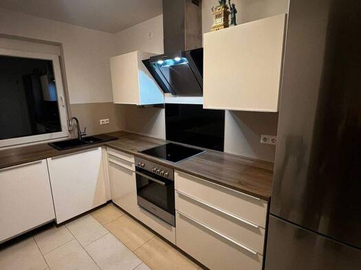 Wohnung zur Miete 928 € 2 Zimmer 68,7 m² 1. Geschoss frei ab 01.03.2026 Ludmillastraße 19 Nikola Landshut 84034