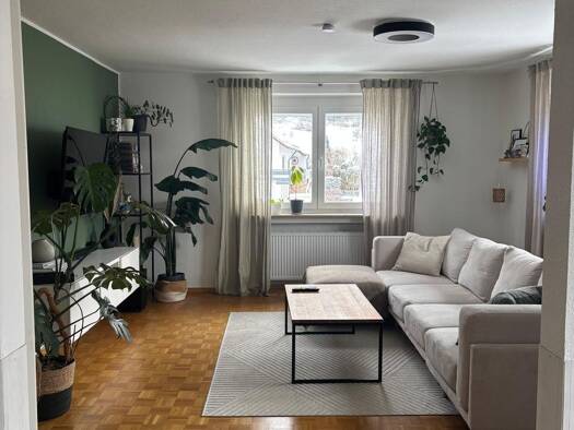 Wohnung zur Miete 900 € 4 Zimmer 100 m² frei ab 01.05.2026 Tieringen Meßstetten 72469