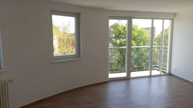 Wohnung zur Miete 315 € 2 Zimmer 52,4 m² 2. Geschoss frei ab sofort Gutenbergstr. Innerstädtischer Bereich Süd 31 Dessau-Roßlau 06842