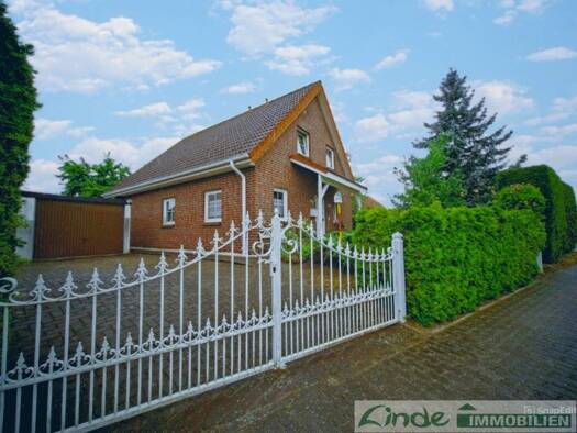 Einfamilienhaus zum Kauf 218.400 € 4 Zimmer 109 m² 632 m² Grundstück Stavenhagen, Reuterstadt Stavenhagen 17153