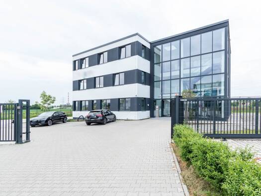 Bürofläche zur Miete 2.978 € 3 Zimmer 330,9 m² Bürofläche Großmehring Großmehring 85098
