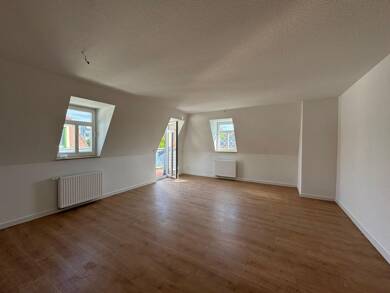 Wohnung zur Miete 919 € 3 Zimmer 82 m² Dachgeschoss, 2. Geschoss frei ab sofort Käthe-Kollwitz-Str. 40 Heidenau 01809