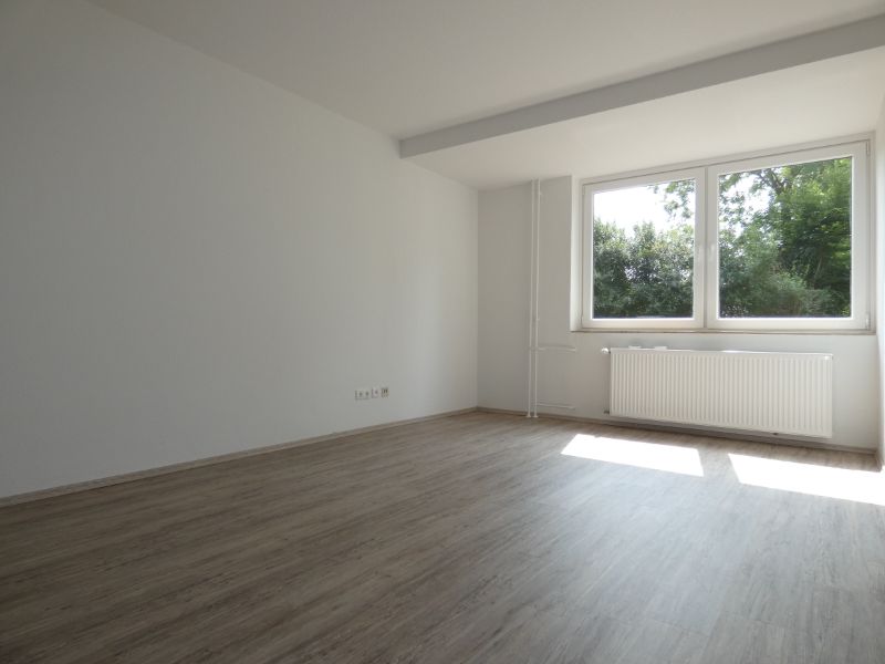 Wohnung zur Miete 470 € 2 Zimmer 52,1 m²<br/>Wohnfläche EG<br/>Geschoss 01.04.2025<br/>Verfügbarkeit Ruhlandplatz 4 Borbeck-Mitte Essen 45355