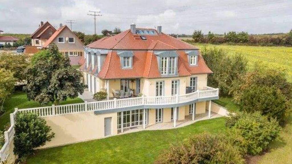 Einfamilienhaus zum Kauf 1.425.000 € 11 Zimmer 450 m² 1.236 m² Grundstück Ansbach 91717