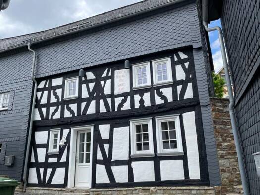 Wohnung zur Miete 385 € 2 Zimmer 49,1 m² EG Hachenburg 57627