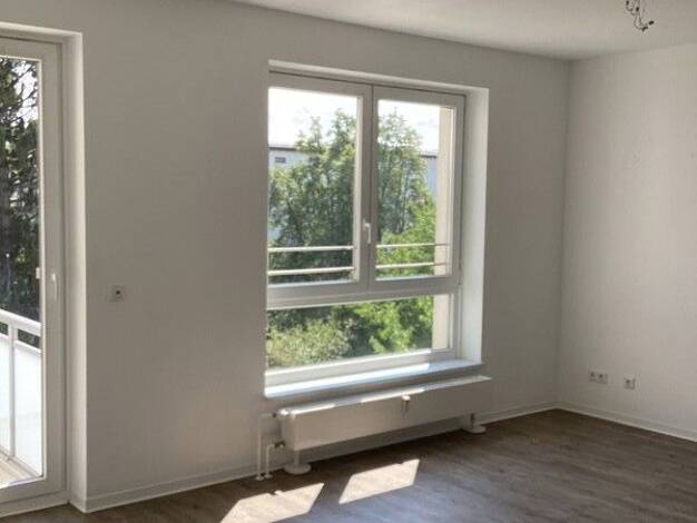 Wohnung zur Miete 486 € 2 Zimmer 63,2 m² 2. Geschoss frei ab 21.08.2026 Karl-Schurz-Straße 1 Cracau Cracau 39114