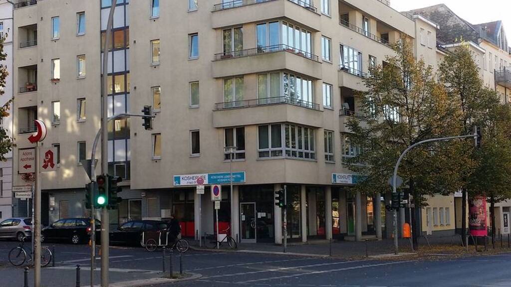 Tiefgaragenstellplatz zur Miete provisionsfrei 120 € Anklamer Str. 14b Mitte Berlin 10115