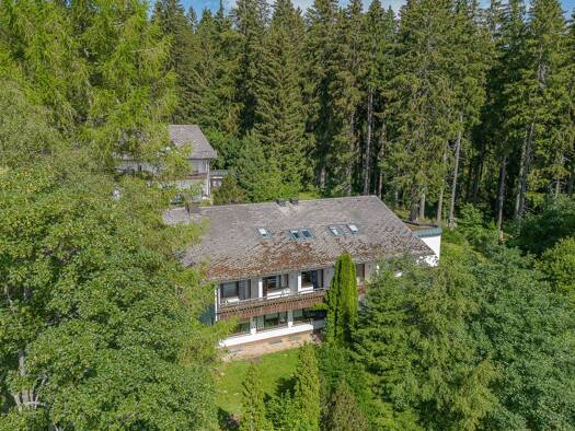Hotel zum Kauf 429.000 € 14 Zimmer 1.640 m² Grundstück Schönwald im Schwarzwald 78141