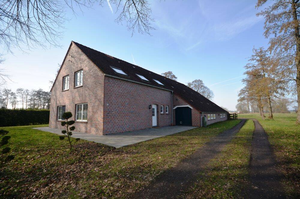 Haus zum Kauf - Ansicht 2