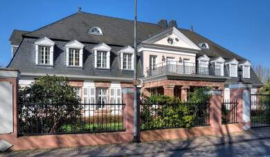 Villa zum Kauf 20 Zimmer 544 m² 3.330 m² Grundstück Winterberg Saarbrücken 66119