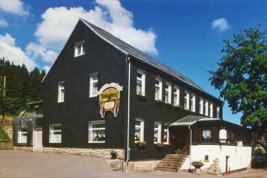Gastronomie/Hotel zum Kauf 249.000 € 712 m² Gastrofläche 14.339 m² Grundstück Hauptstraße 15 Scheibe-Alsbach Neuhaus am Rennweg 98724