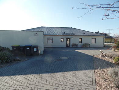 Bungalow zum Kauf 549.000 € 7 Zimmer 251 m² 1.592 m² Grundstück Neudorf Zeithain 01619