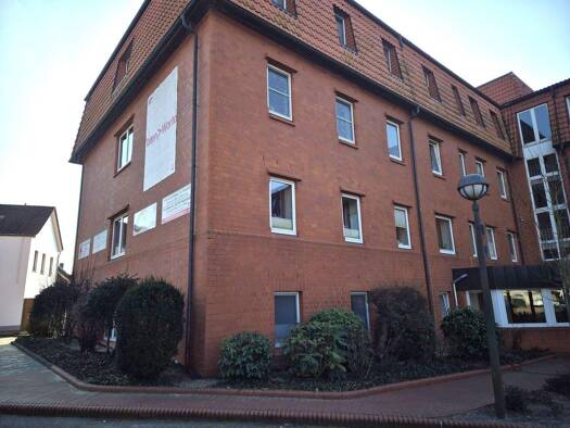 Bürofläche zur Miete 880 € 8 Zimmer Barßel 26676