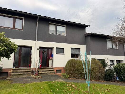 Reihenmittelhaus zum Kauf 139.000 € 5 Zimmer 144 m² 198 m² Grundstück Lasfelde Osterode am Harz 37520