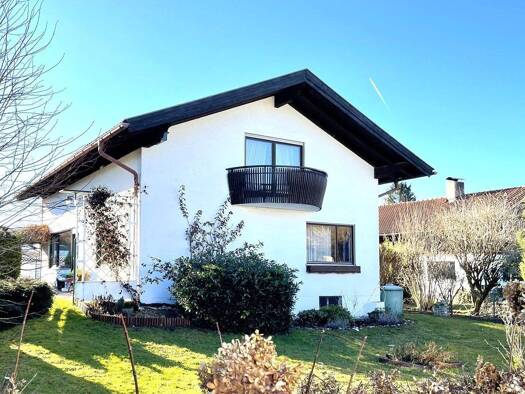 Einfamilienhaus zum Kauf 5 Zimmer 170 m² 904 m² Grundstück Bernau Bernau am Chiemsee 83233